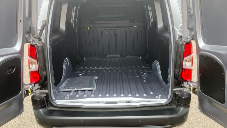 Peugeot Partner Long Diesel 1.5 BlueHDi 100 Professional Plus Van